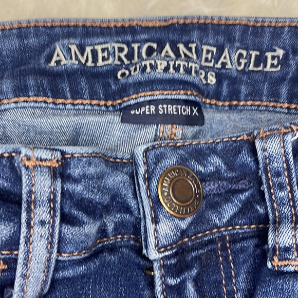 AMERICAN EAGLE SUPER STRETCH DESTRUCTED JEGGING • SIZE 0 LONG • DARK WASH - Picture 9 of 11